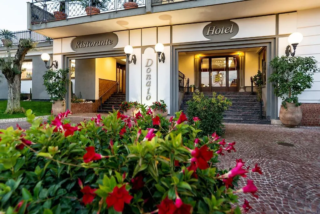 Hotel Ristorante Donato Calvizzano 3*,  Ιταλία